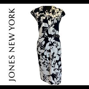 JONES New York collection black white floral sleeveless wrap embellished dress L